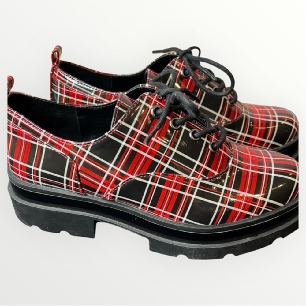 Jessica Simpson Women's Sayze Oxford Flat in plaid